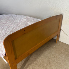 【決定済】ニトリ 木製フレーム すのこ板 ダブルベッドの画像