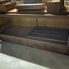 レトロ  長火鉢  和簞笥 欅棚 
たち台等多数 の画像