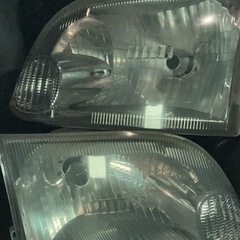 100系ハイエース最終ヘッドライト（純正）