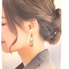 夜光貝シンプルピアスの画像