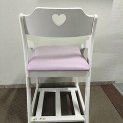 子供の学習机用の椅子　中古品　無料でお譲りいたします。の画像