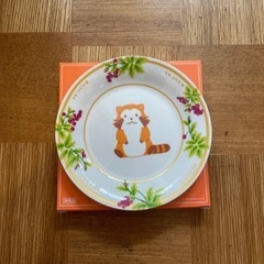 【未使用】ラスカルお皿の画像