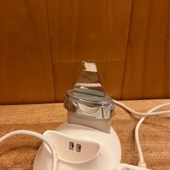 YA-MAN 美顔器 ピンク 充電スタンド付きの画像