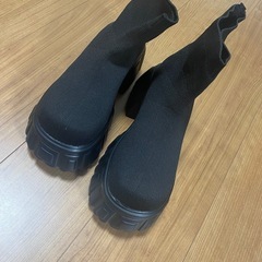 新品未使用　ソックスブーツの画像