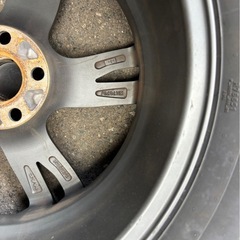 VOLVO XC60 PIRELLI  ICE ZERO 235/65R17バリ山　ホイール付き 5×108の画像