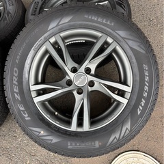 VOLVO XC60 PIRELLI  ICE ZERO 235/65R17バリ山　ホイール付き 5×108の画像