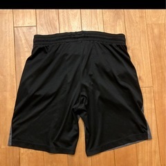 Reebok ダークグレー スポーツウェアの画像