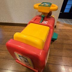 アンパンマン お喋り 足蹴り 電動 乗り物 列車 PINOCCHIO レトロの画像