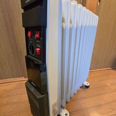 TEFAL ティファール オイルヒーター 温風 イタリア製 暖房 の画像