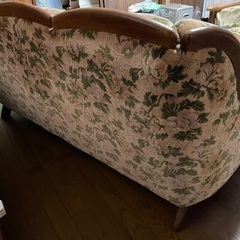 3人掛けソファ センターテーブル リビングの画像