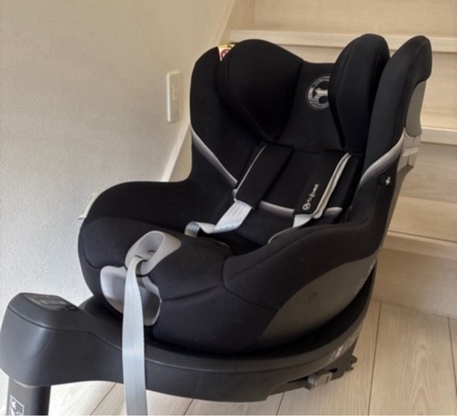 サイベックス　チャイルドシート　シローナsx2 i-size
