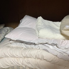 掛け布団　敷き布団　座布団　ふとん まとめての画像