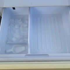 シャープ　18年製　360L どっちでも開けれるプラズマクラスター冷蔵庫　自動製氷正常　屋外洗剤清掃済み　庫内温度も正常の画像
