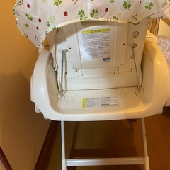 コンビ　ハイローチェア　カバー付きの画像