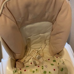 コンビ　ハイローチェア　カバー付きの画像