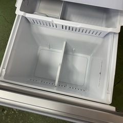 329 ★2025年製　自動製氷機能付き大型冷蔵庫　319L  洗濯機の画像