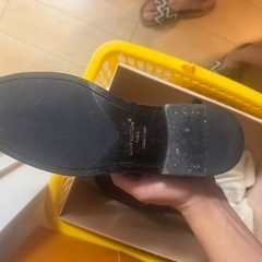 VUITTONローファーの画像