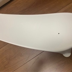 ストッケ　ベビーバス(本体+ニューボーンサポート)の画像