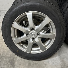 185/65r15 スタッドレスタイヤの画像