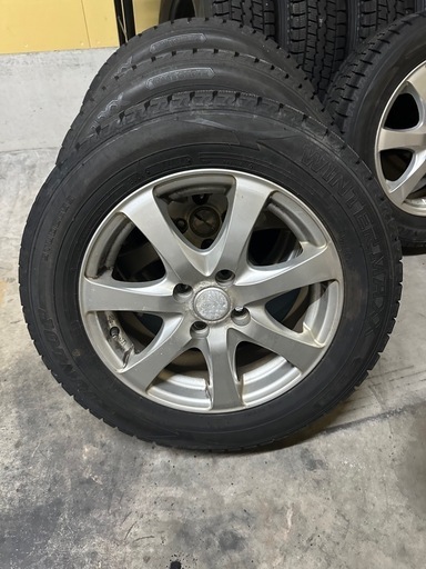 185/65r15 スタッドレスタイヤ