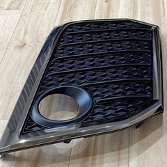 ヴェルファイア30前期 フォグランプカバー ゴルデンアイズ スモークメッキの画像