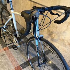 GIANT　DEFY3-ロードバイクの画像