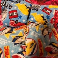 120㎝トミカ.プラレール　パジャマセットの画像