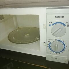 TOSHIBA 電子レンジＴ-E17B 17Lの画像