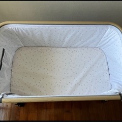 子供用蚊帳付きベビーベッドの画像