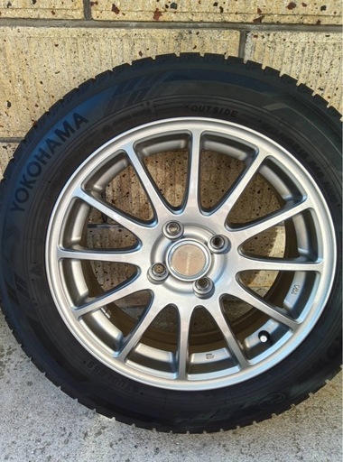 スタッドレスタイヤ売却車決定