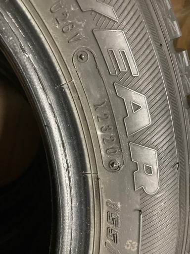 引渡し決定ｽﾀｯﾄﾞﾚｽﾀｲﾔ155/65R14