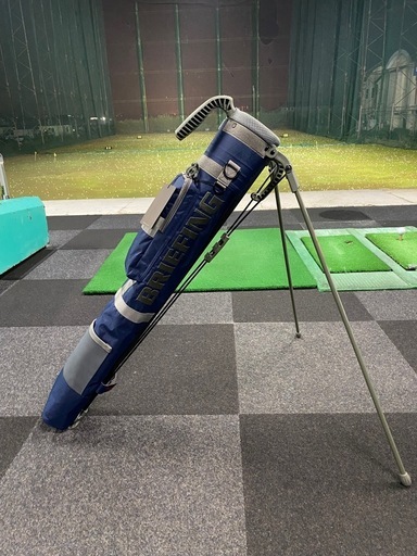 BRIEFING
　ブリーフィング　セルフスタンドキャリー