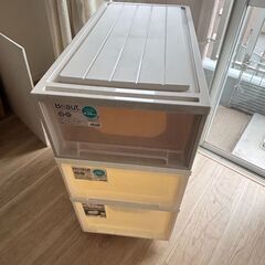 【引越し】衣装ケース　キャスター付き　3段の画像