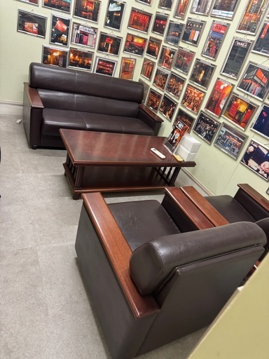 事務所移転につき