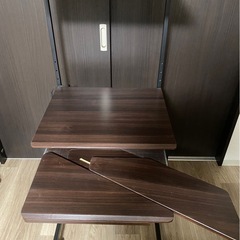 パソコンデスクの画像