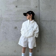 韓国子供服　OUR ナイロン　セットアップ　130㎝の画像