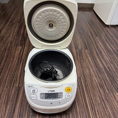 炊飯器の画像
