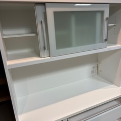 ニトリ食器棚の画像