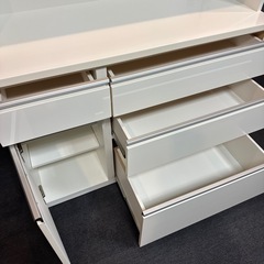 ニトリ食器棚の画像