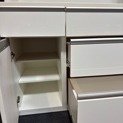 ニトリ食器棚の画像