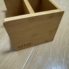 木の小物収納の画像