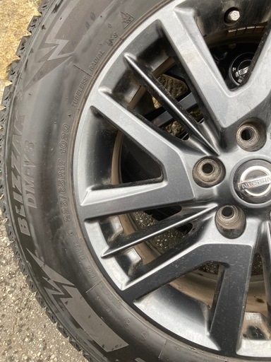 日産純正スタッドレスタイヤ4本ホイル付き　225/65R17
