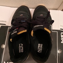 Reebok クラシックスニーカーの画像