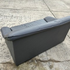 三人掛けソファーの画像