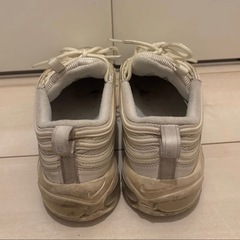 【11/18まで受け取り希望！】ナイキエアマックス921733-100 白　US7 24.0cm の画像