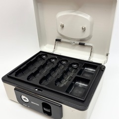中古◆手提げ金庫◆セントリー◆の画像