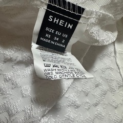 SHEIN ホワイト フリル ビスチェの画像