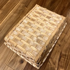 竹製のカゴの画像