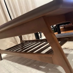 結構しっかりした作りのローテーブル　の画像