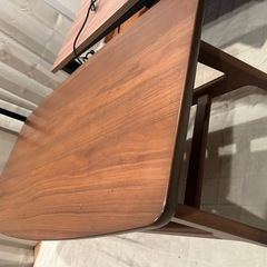 結構しっかりした作りのローテーブル　の画像